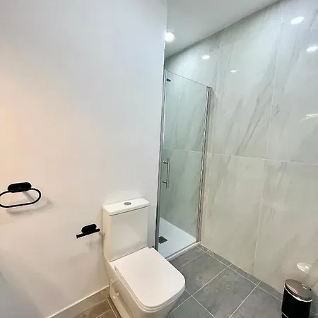 Piso Picasso, Modern In The Heart Of